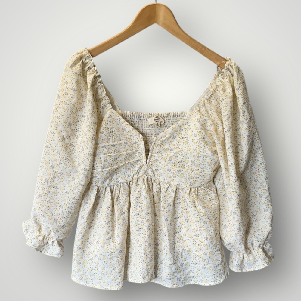 Entro Cream Floral Blouse